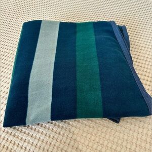 Horze Horse Quarter Sheet 75” Fleece Exercise Rug Riding Cooler Blue Green